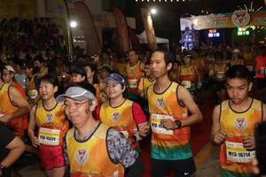 BIB: 0919, 15324, 16714
                            <button type="button" onclick="openModal(9884476)" class="btn btn-primary btn-sm float-right btn-popup" data-toggle="modal" data-target=".modal-high-quality">
                        <i class="fas fa-shopping-cart"></i> Add to Cart
                    </button>
                                            <button type="button" onclick="isThisMe(9884476, true)" class="btn btn-success btn-sm float-right btn-popup btn-isme hidden" data-toggle="tooltip" data-placement="bottom" title="นี่คือรูปของคุณใช่ไหม คลิกที่นี่เพื่อเอาเข้าอัลบั้ม">
                        <i class="fas fa-plus"></i> Add to album
                    </button>
                    <button type="button" onclick="isThisMe(9884476, false)" class="btn btn-warning btn-sm float-right btn-popup btn-isnotme hidden">
                        <i class="fas fa-ban"></i> Remove from album
                    </button>